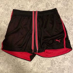 Black and Pink Puma Women’s Athletic Shorts Size Small